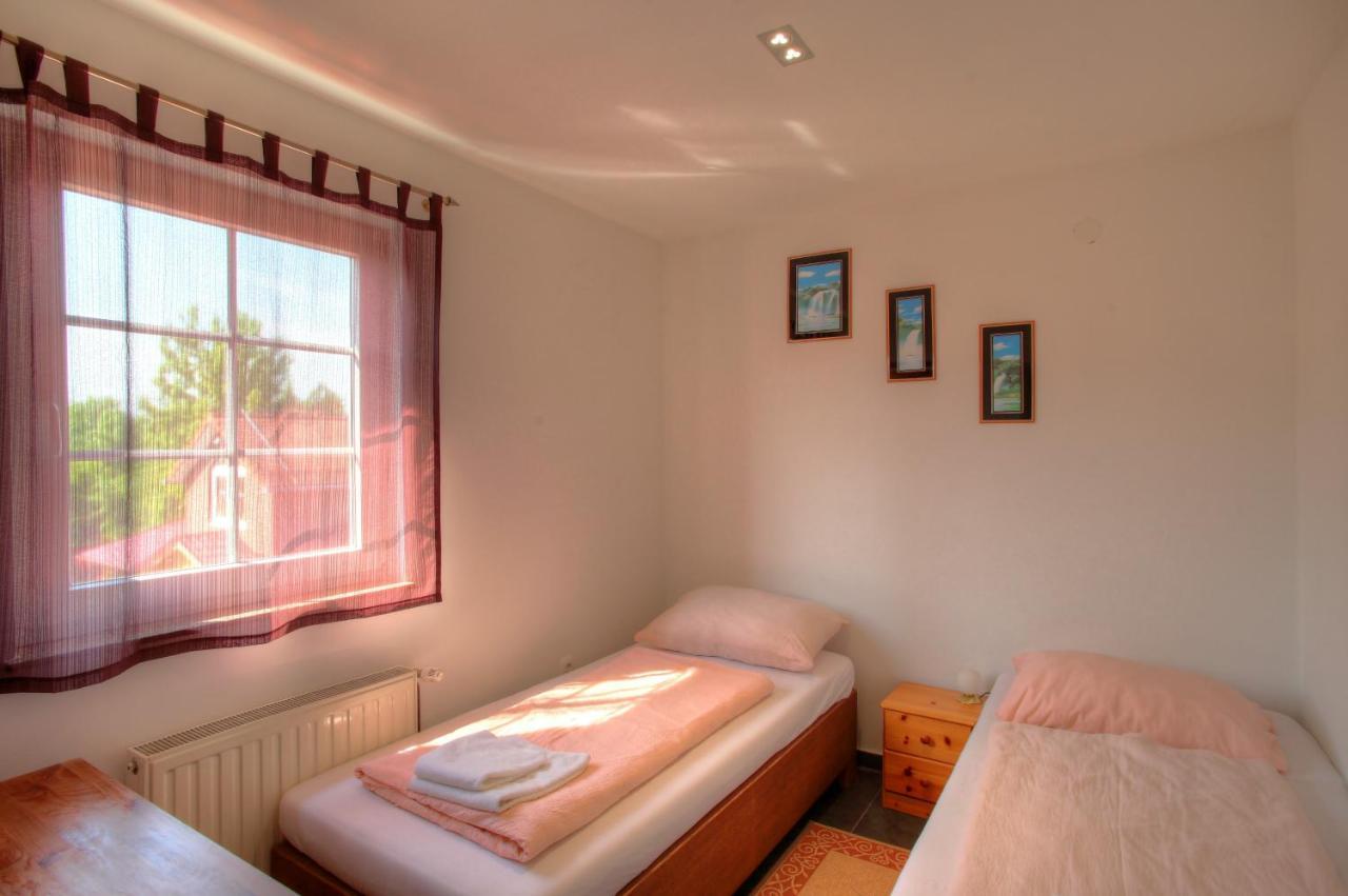 Bokun Apartments II 시사크 외부 사진